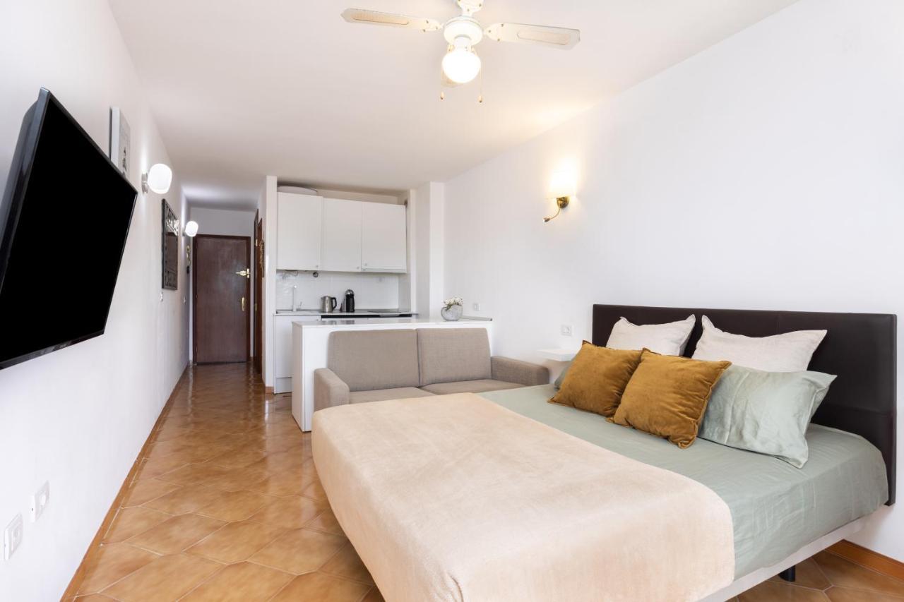 Classbnb - Seafront Studio With Beach View In The Center Of Los Cristianos Los Cristianos  Exterior foto